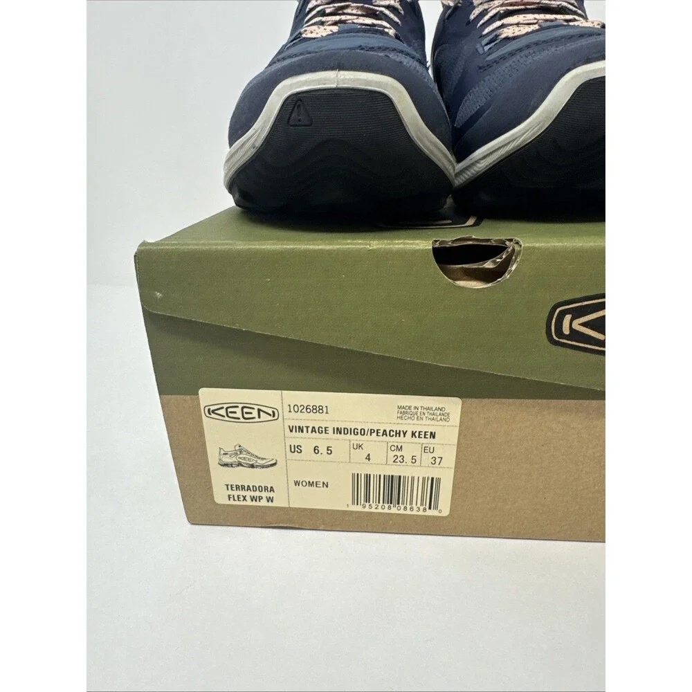 KEEN Women's TERRADORA FLEX Waterproof Hiking Sneakers Size 6.5 INDIGO/PEACH